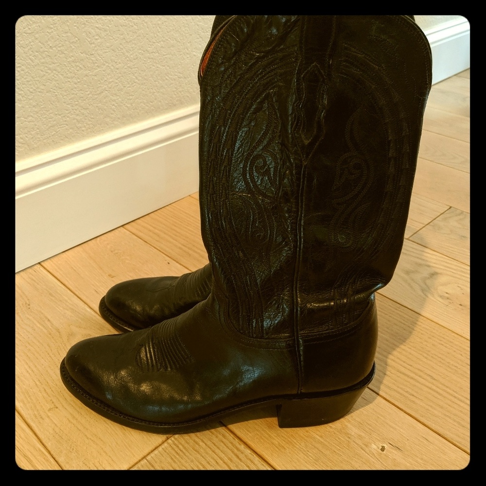 Men's barely worn Lucchese black boots